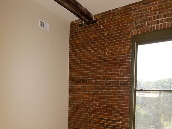 2nd image of 71 Canvass St #3861996