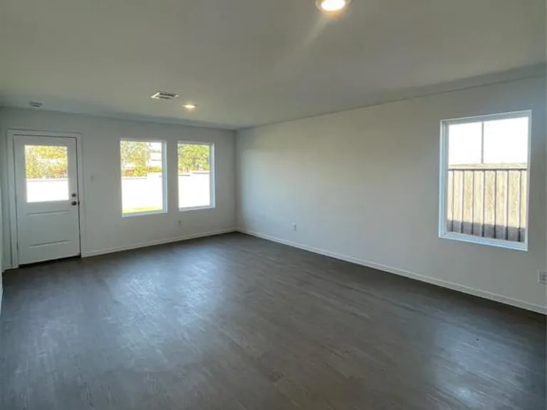 28958 Great Canyon Dr — Photo 9