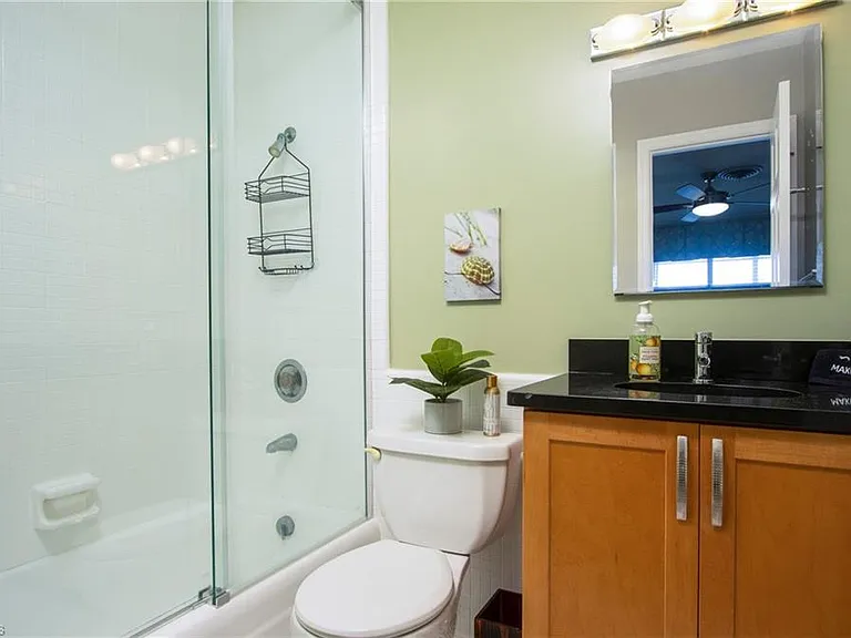 820 Ketch Dr #8 — Photo 16