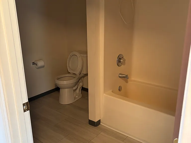 3851 Grand Oak Pl #4 — Photo 26