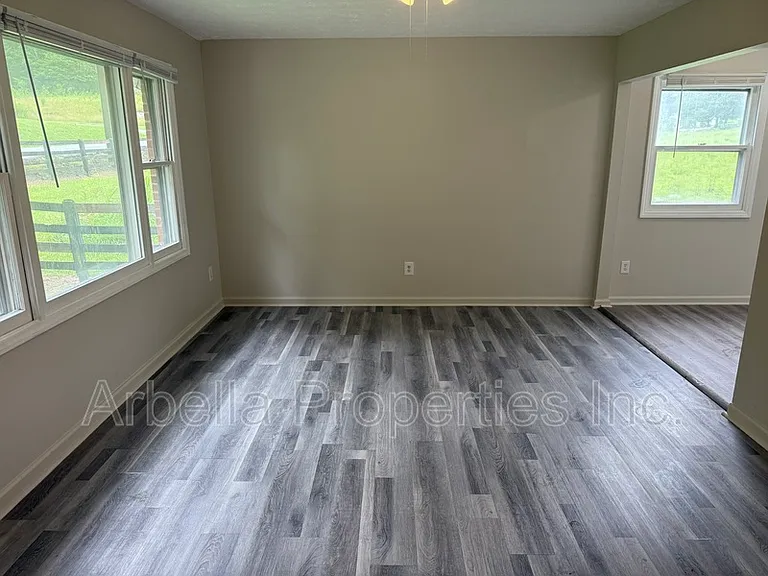 230 Booher Ln #4 — Photo 4