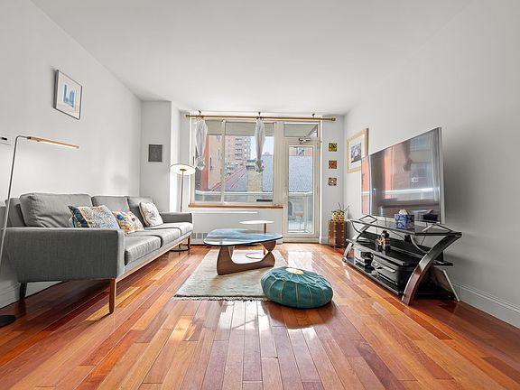 5th image of 2373 Broadway APT 531