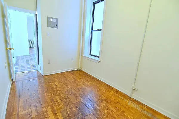 Rented by Manhattan Spaces | media 11