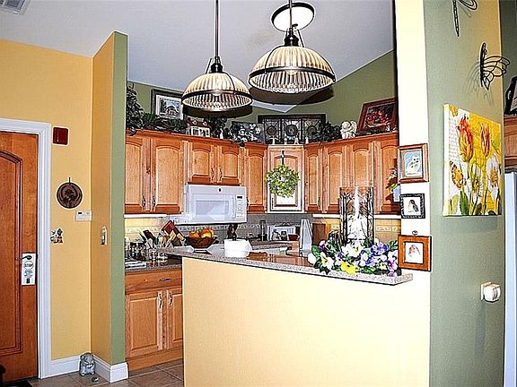 4th image of 1 Highlands Crossing Dr APT 301