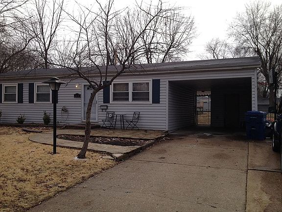2nd image of 1060 Estes Dr