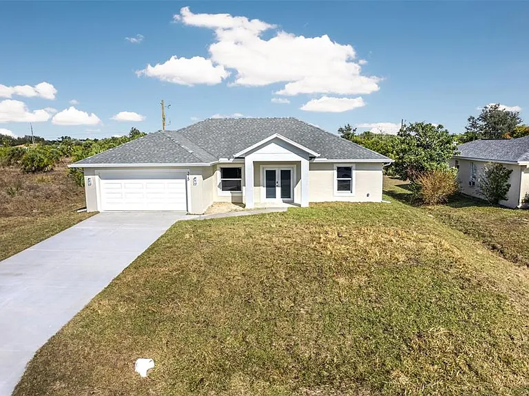 375 Denver Dr — Photo 1