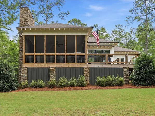 18 Hart Ln, Dadeville, AL 36853