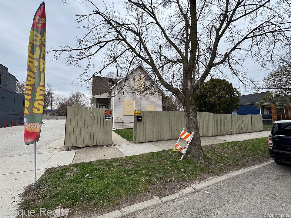 1st image of 3607 Clippert St
