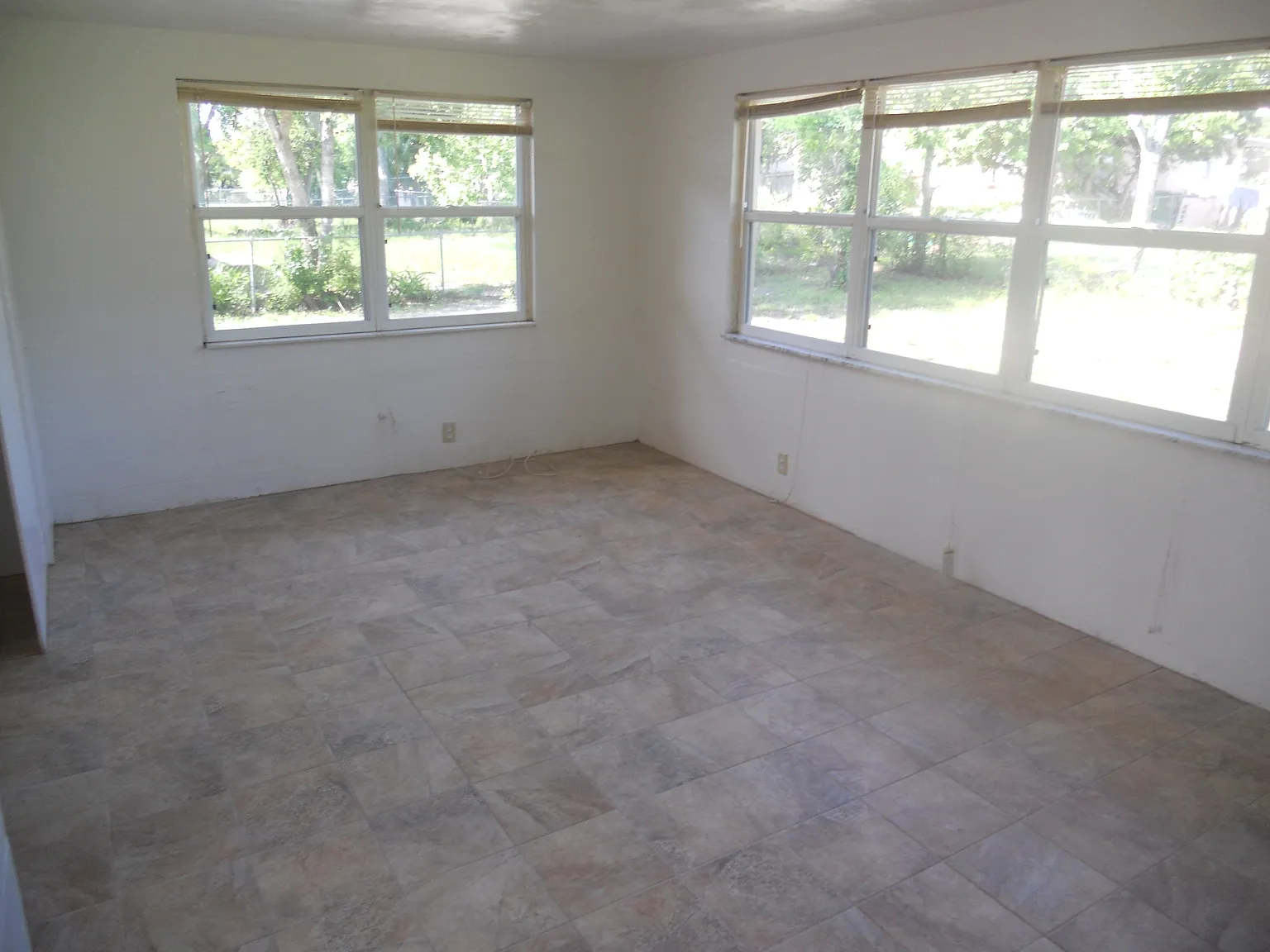Lewis Drive 922 - 1 — Photo 4