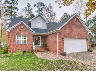 103 W Acres Cres, Cary, NC 27519