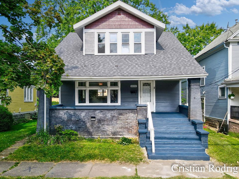 1st image of 1053 Davis Ave NW
