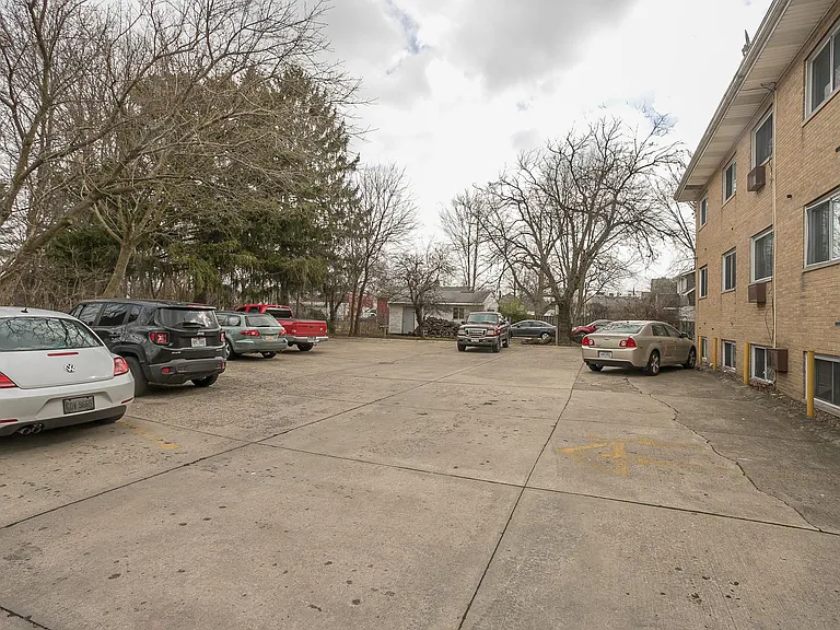 76 W Bagley Rd — Photo 12
