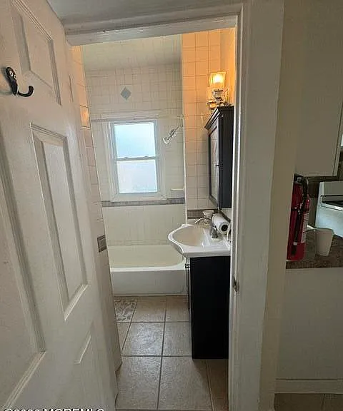 608 Emory St #2 — Photo 22