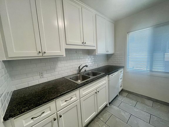 5th image of 1119 S Sherbourne Dr #4