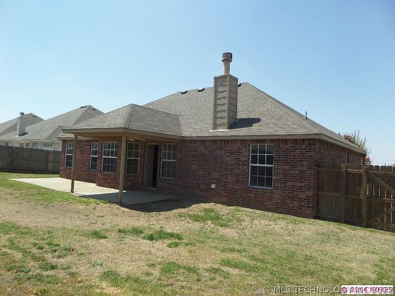 3rd image of 3913 S 216th East Ave