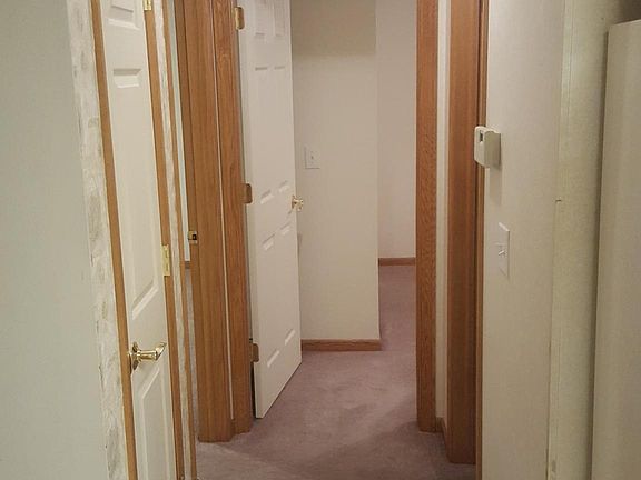 5th image of 3889 Faith Ave