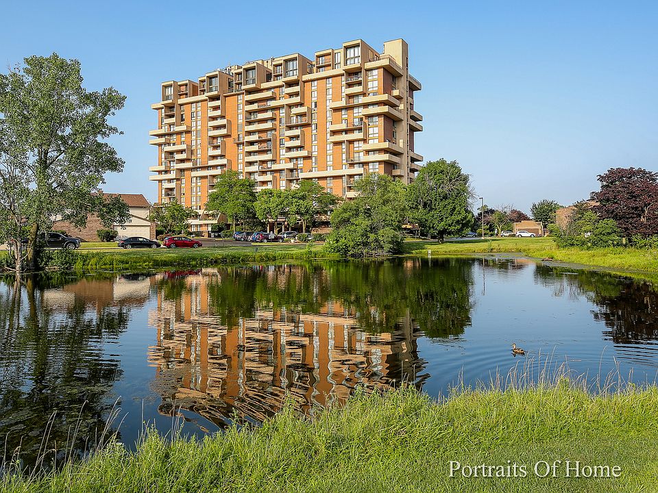 1st image of 465 W Dominion Dr Unit 505