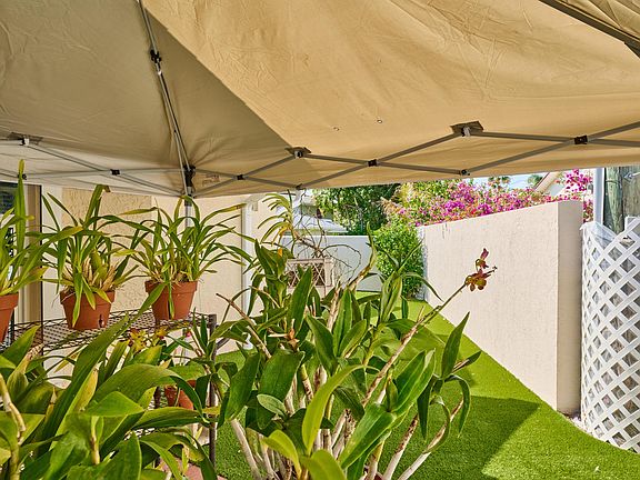 4th image of 471 Neptune Road