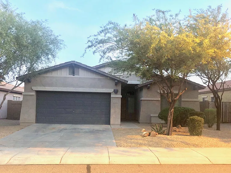 8469 W Quail Track Dr — Photo 2