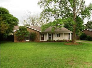 6770 Governors Dr, Elmore, AL 36025