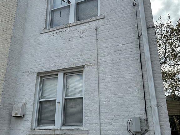 4th image of 981 78th St