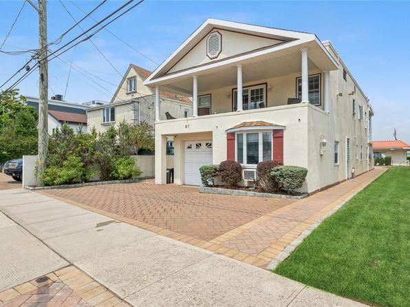 87 Bay St