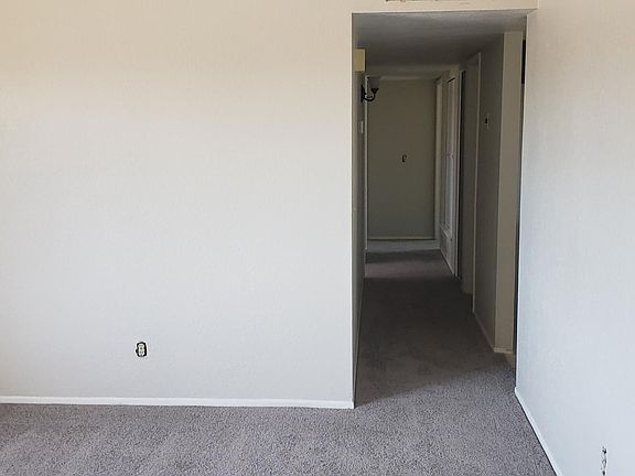 3rd image of 3229 W Bartlett Pl