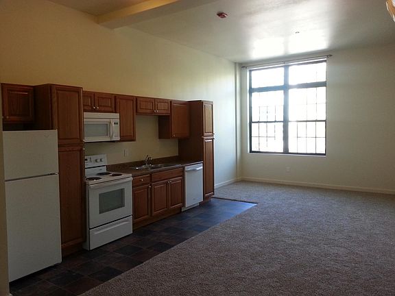 2nd image of 243 Iowa Ave APT 1