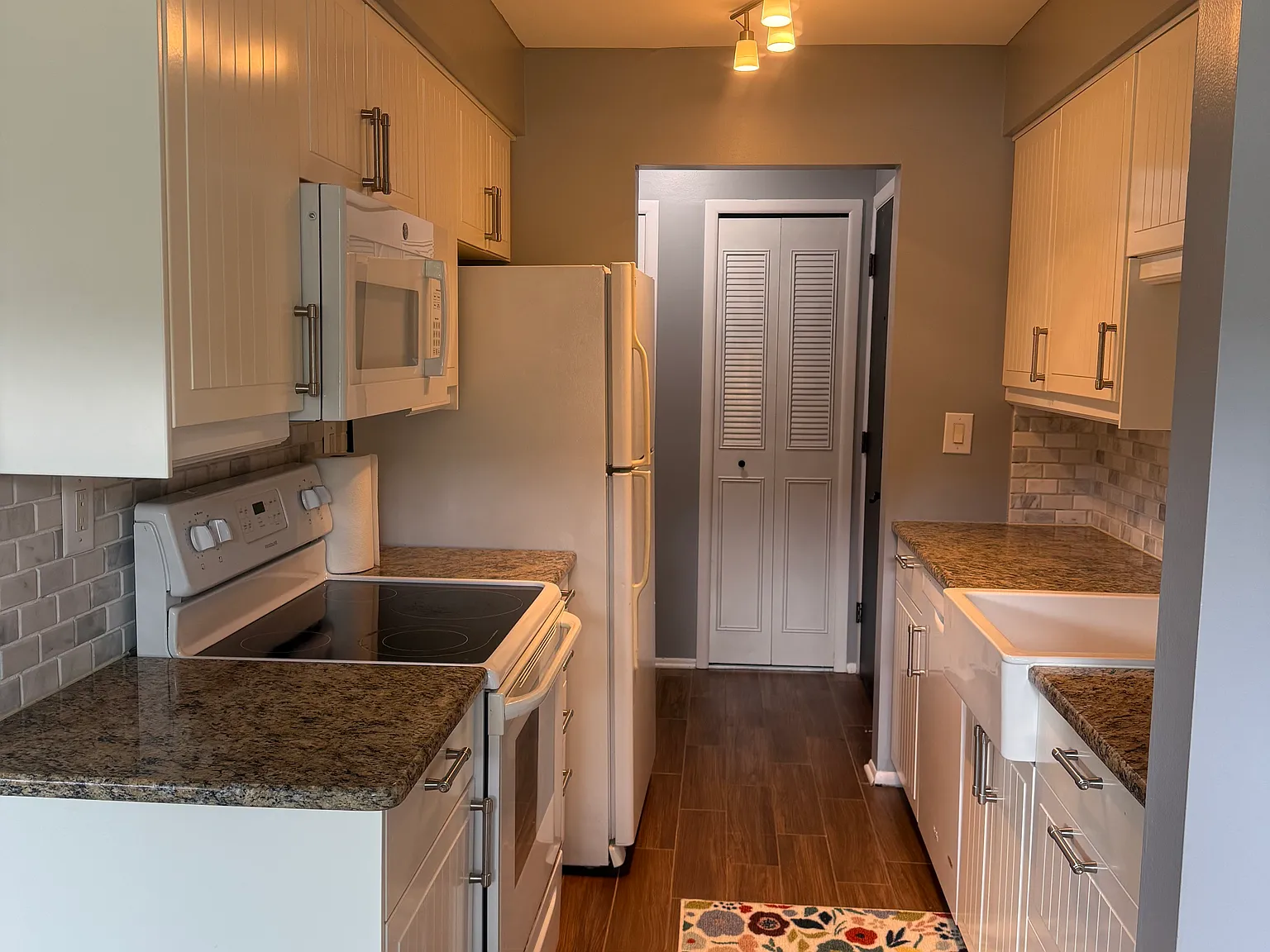 2 bed, 925 sqft, $1,450 — Photo 3