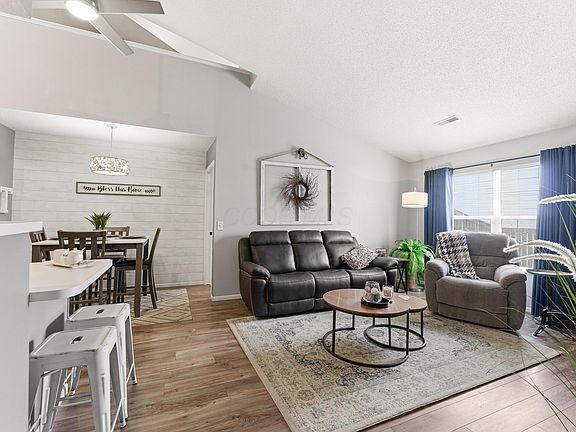 5th image of 1001 Kingsbury Ct