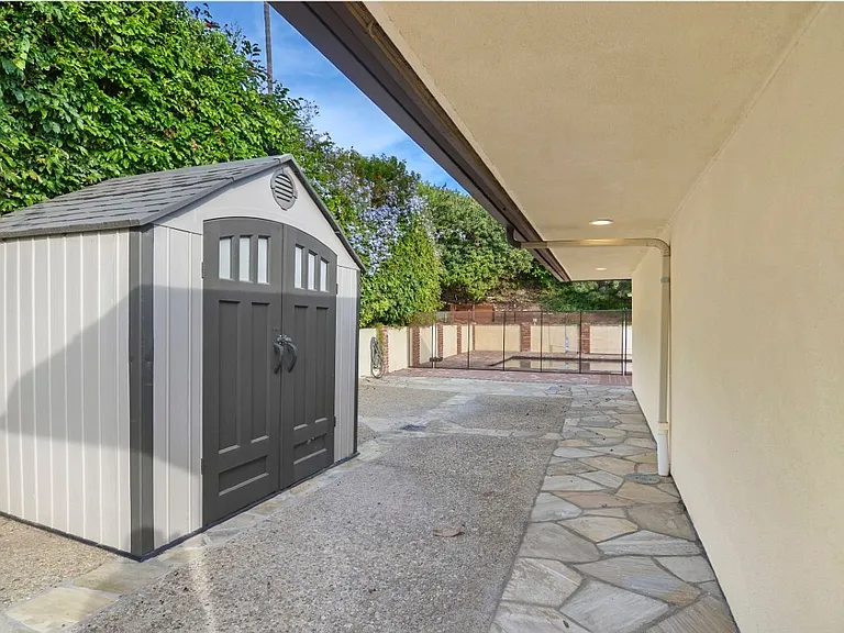 32722 Seven Seas Dr — Photo 38