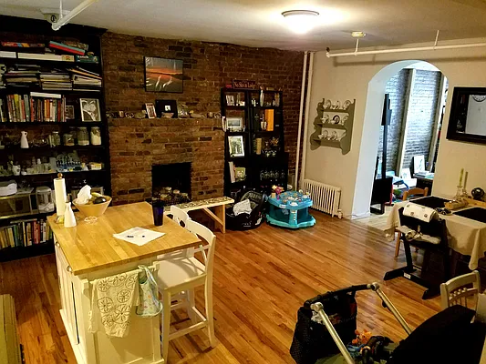 Rented by Harriet Brand, LREB | media 36