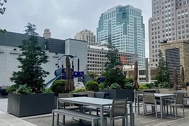 Rented by (Legacy) Elegran