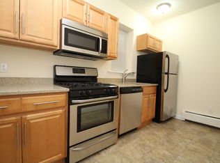 30 West Ave APT 1R, Norwalk, CT 06854