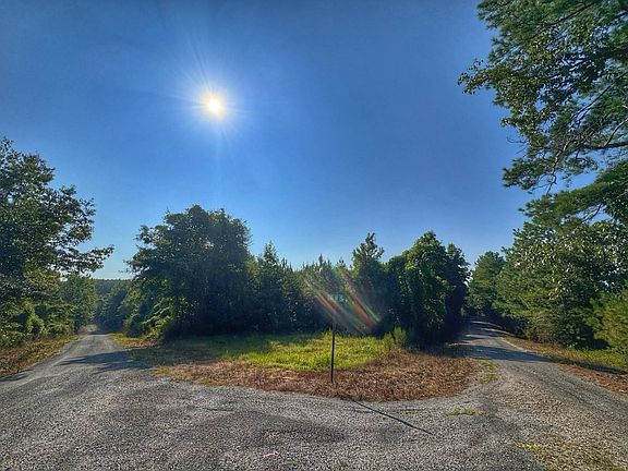 4th image of 2 Holloway Dr