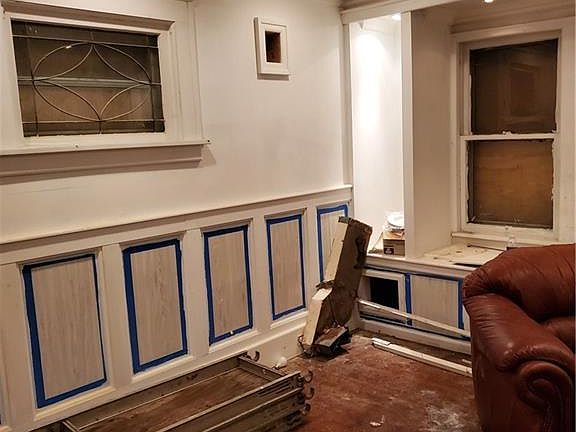 5th image of 11920 Minor Ave