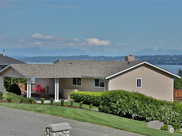 4664 Andre Place, Clinton, WA 98236