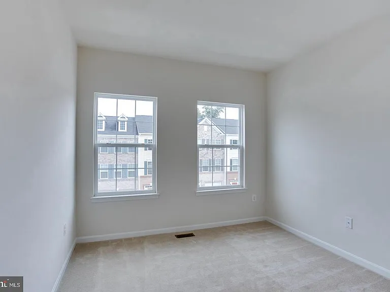 9029 Christina Pl — Photo 23
