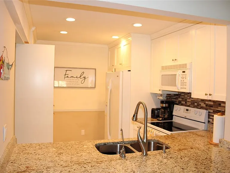 14130 Rosemary Ln #1305 — Photo 8