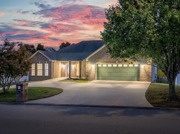 229 Cheshire Rd, Clarksville, TN 37043