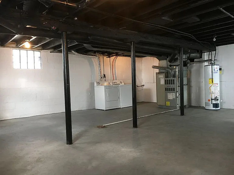1444 N Euclid Ave — Photo 15