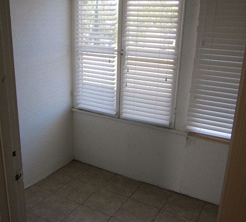4th image of 208 Park Ave APT 3