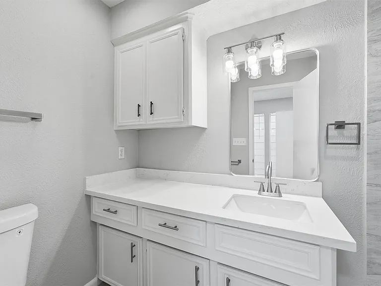 8001 Rebawood Dr — Photo 17