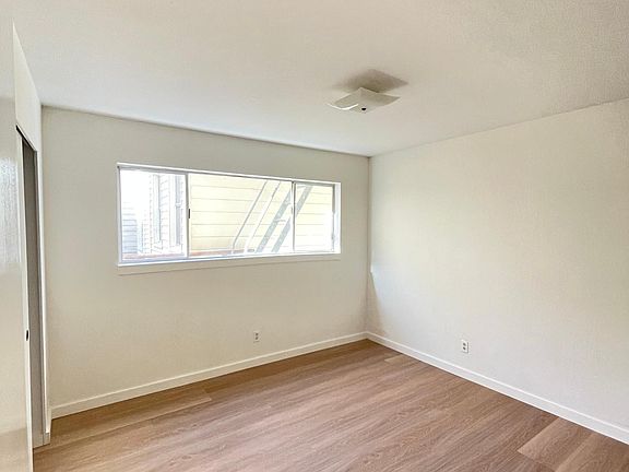 5th image of 1721 Chestnut St APT 102