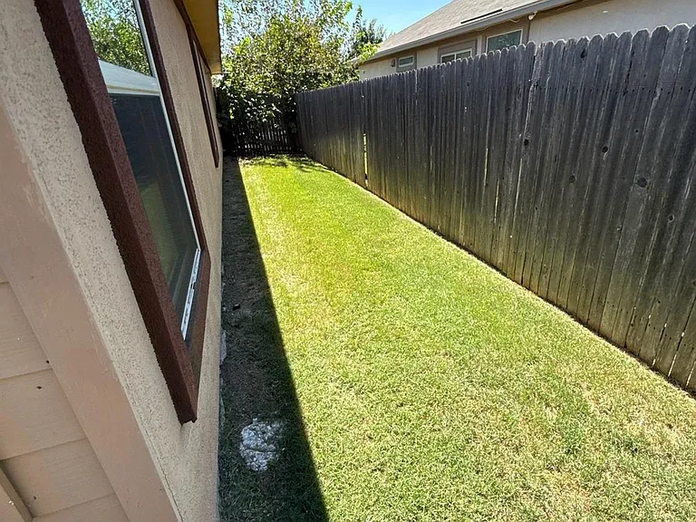 19013 Mangan Way — Photo 36