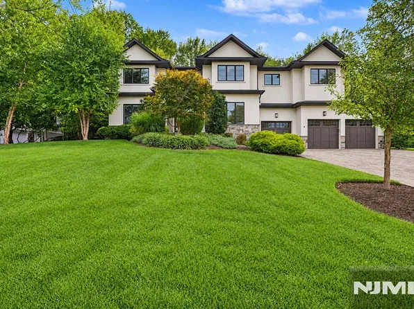 28 Leroy Street, Tenafly, NJ 07670