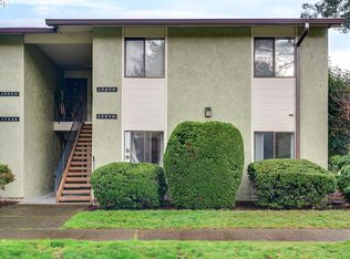 15946 NE Fremont St, Portland, OR 97230