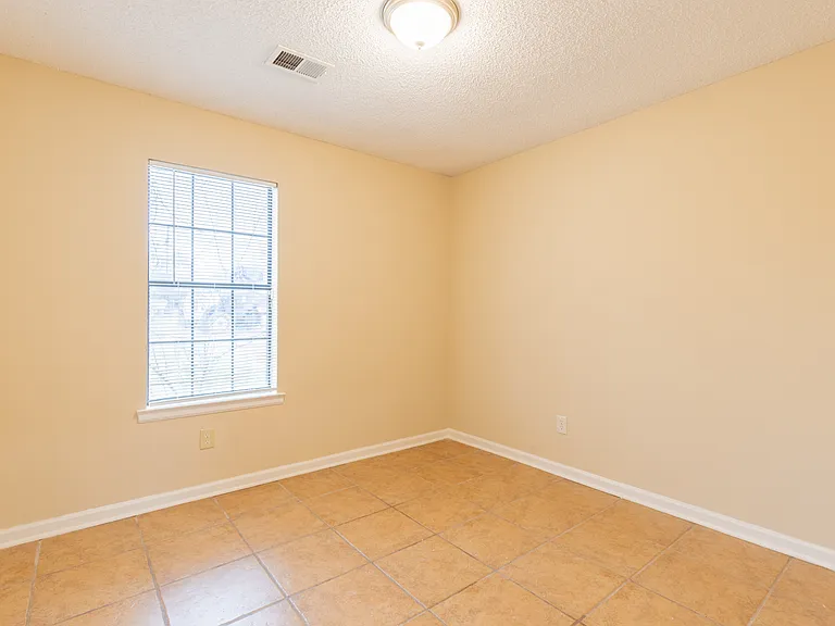 10152 Yates Dr — Photo 18