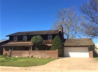 1226 S Hayes St, Enid, OK 73703