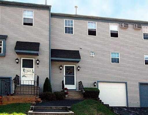 1st image of 565 Quaker Ln APT 69